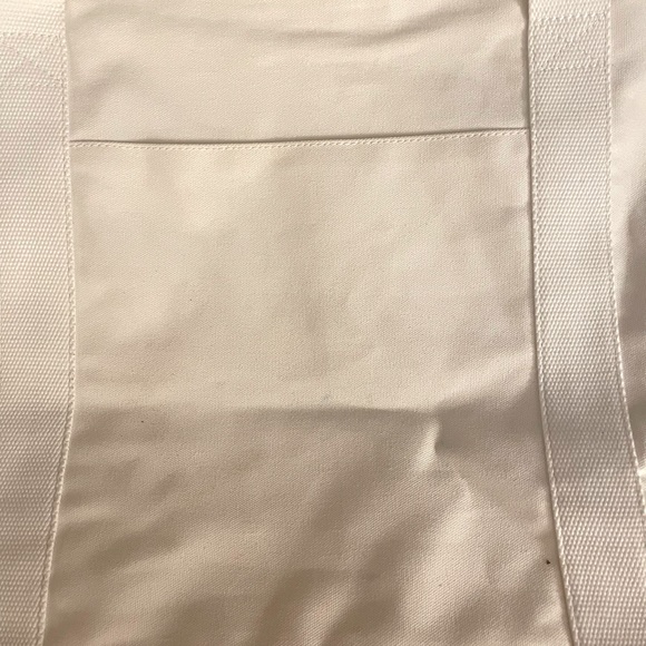 Mark & Graham “Pop of Color” Canvas Weekender - Picture 8 of 12